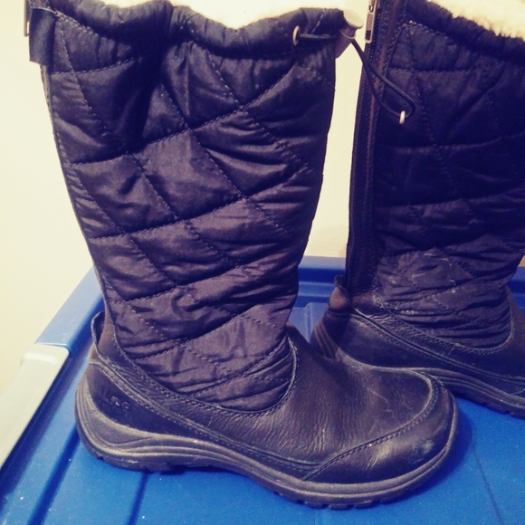 UGG Winter Boots - Size 5 Black - Picture 3 of 12